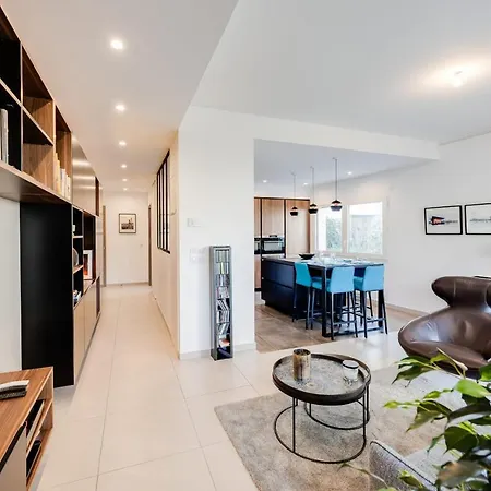 Apartment L'envolee - Charming T2 With Terrace Air Conditioning *
